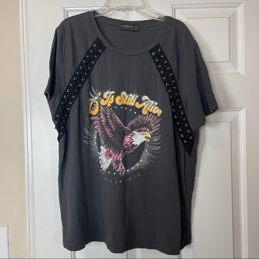 Plussize Braid Detail Graphic Tee